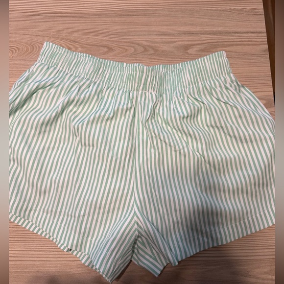 Princess Polly Pants - Princess Polly Green and white striped shorts